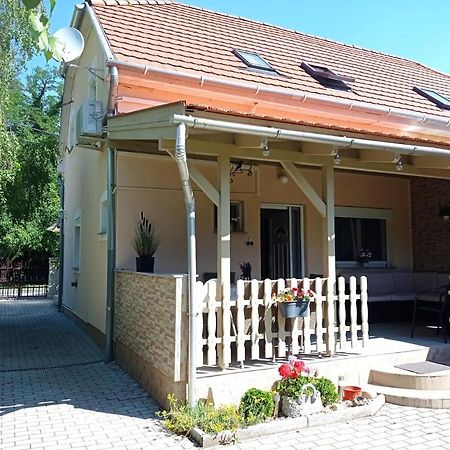 Sommer Ferienhaus バラトンサールソー エクステリア 写真